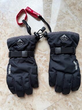 Kids Hestra Gray Ski Glove with Red Wrist Tag